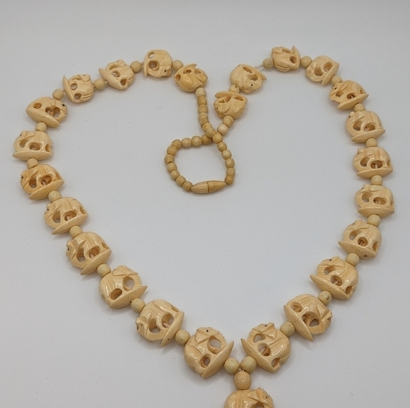 60's Bone Beaded Necklace With Elephant Carvings - Picture 9 of 10